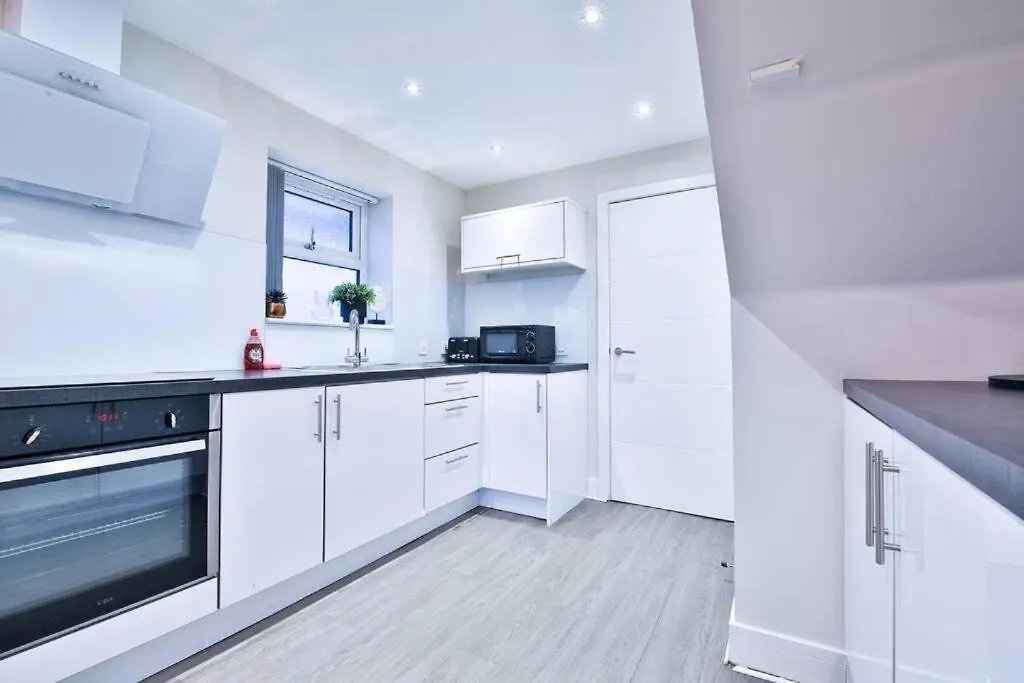 Whitchurch Place - Stunning 2 Bed Flat In Cardiff Regno Unito
