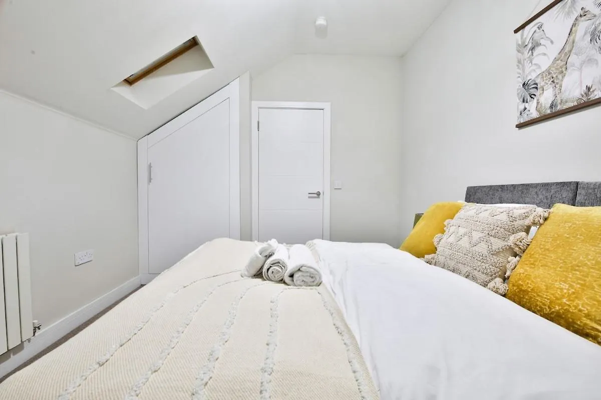 Whitchurch Place | 2-Bed Flat In Cardiff 0*,  Reino Unido