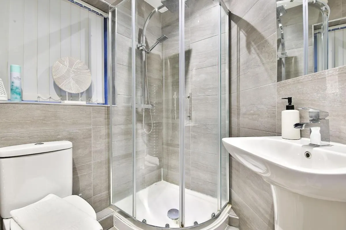 Whitchurch Place | 2-Bed Flat In Cardiff