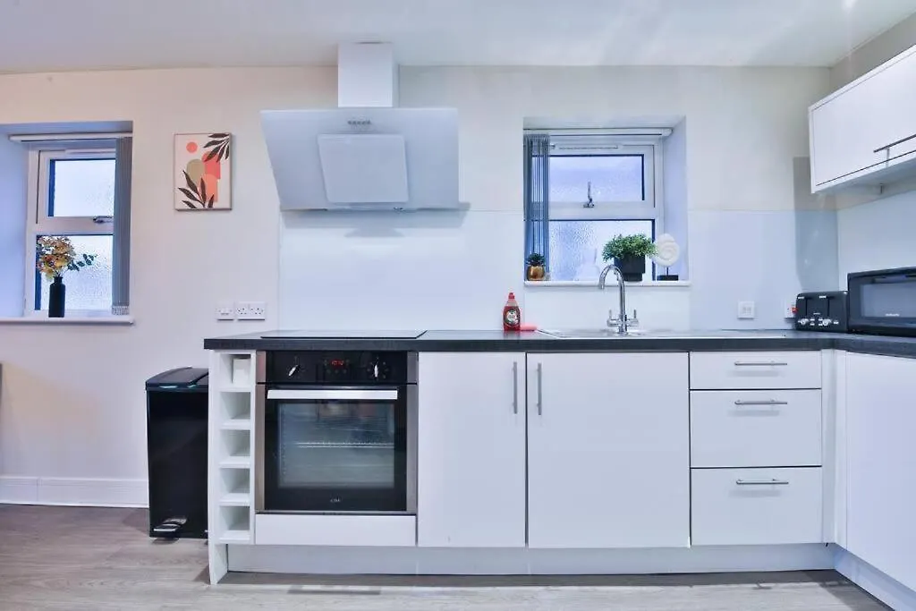 Apartment Whitchurch Place - Stunning 2 Bed Flat In Cardiff United Kingdom
