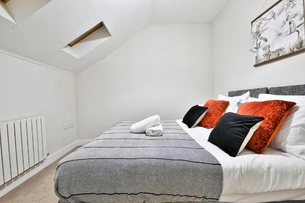 Whitchurch Place - Stunning 2 Bed Flat In Cardiff United Kingdom